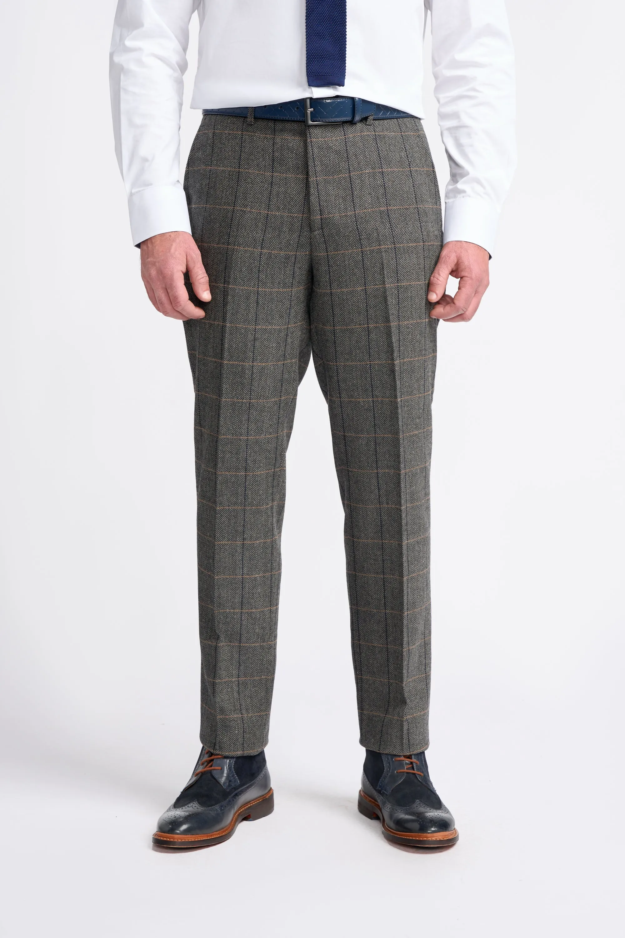 Albert Grey Short Tweed Three Piece Suit