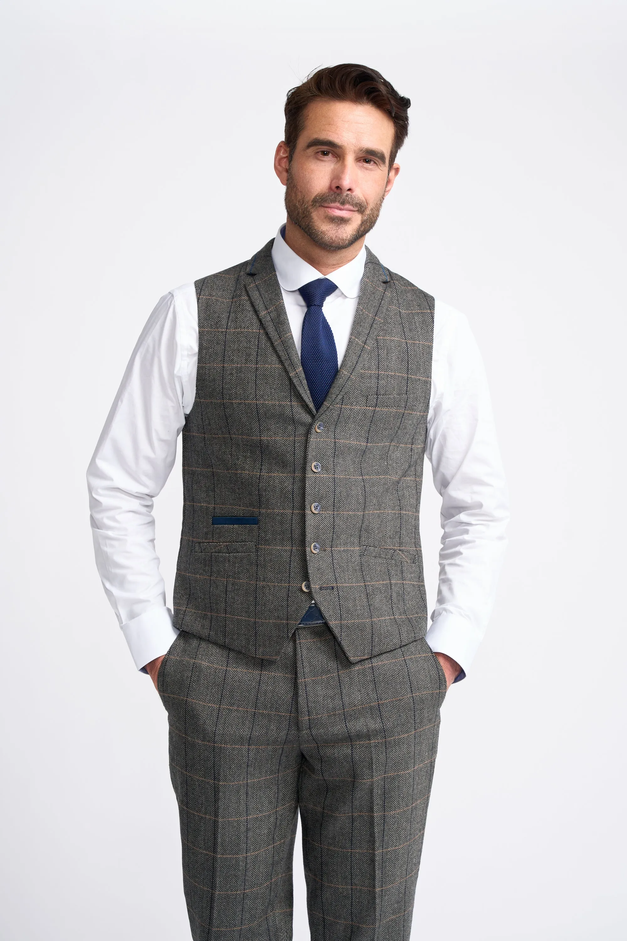 Albert Grey Short Tweed Three Piece Suit