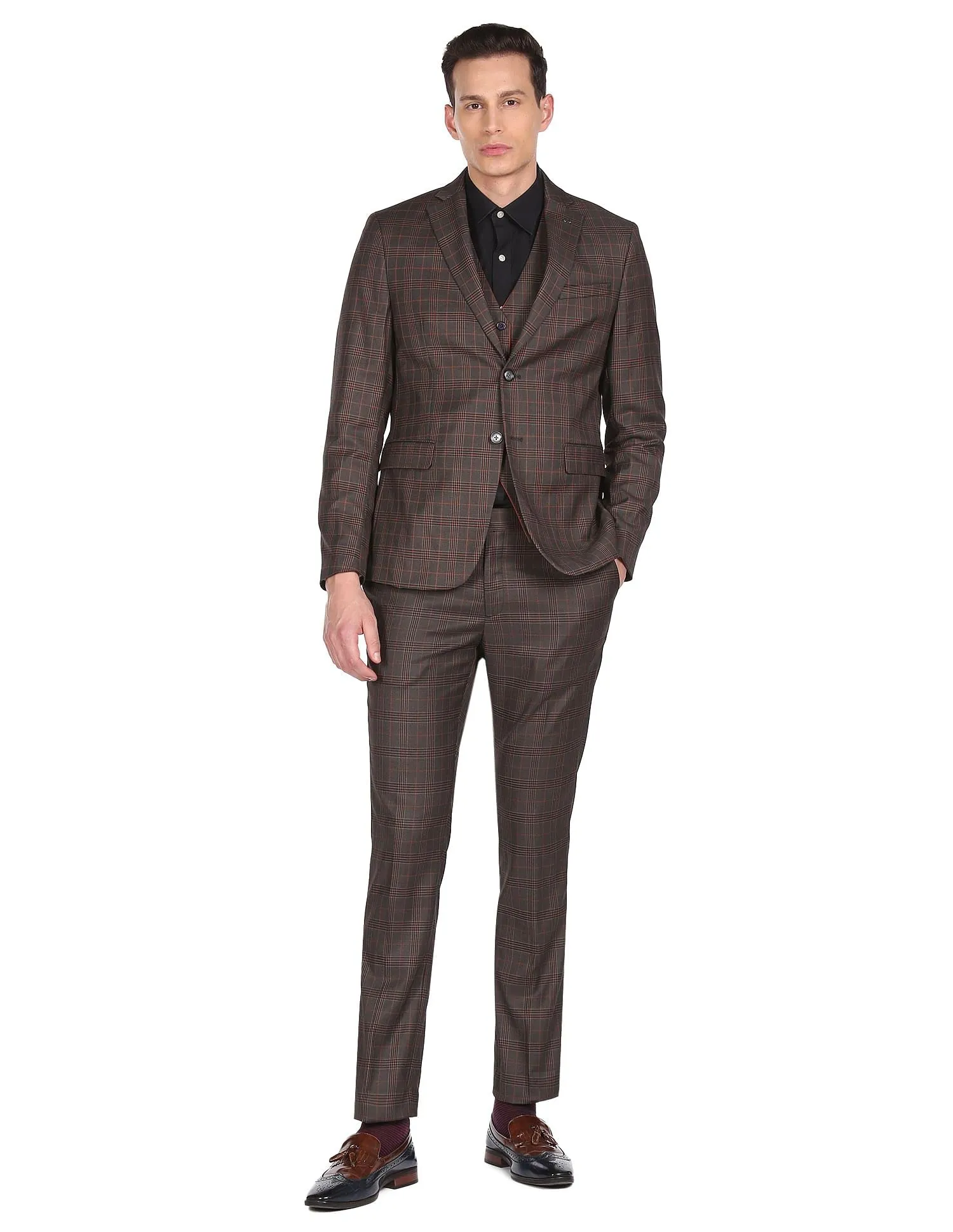 Arrow Men Brown Tailored Regular Fit Checked Three Piece Suit