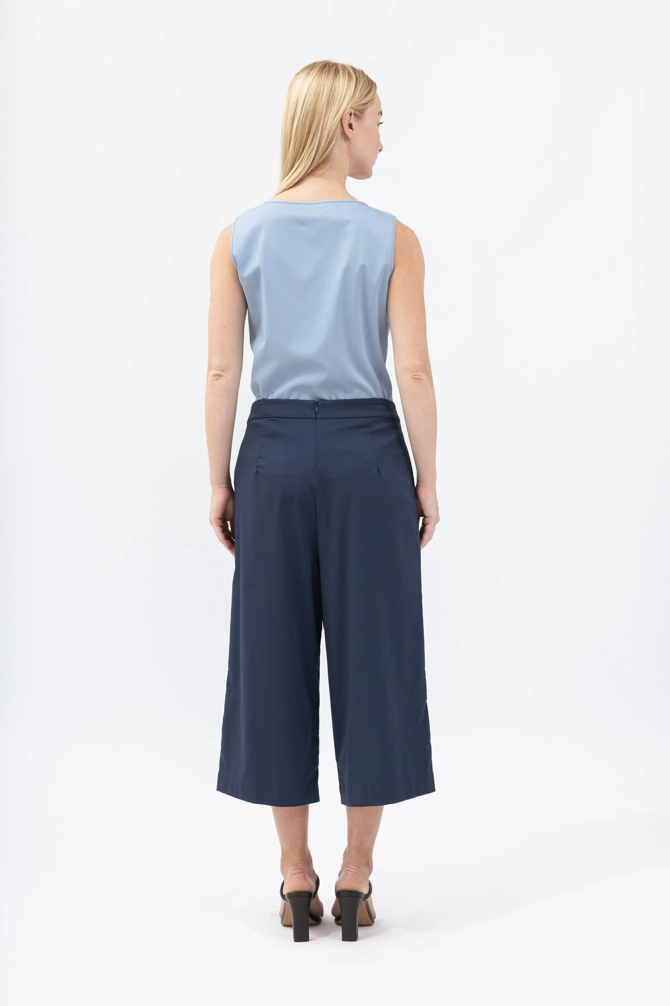 Bamboo Pleated Wide Cropped Pants