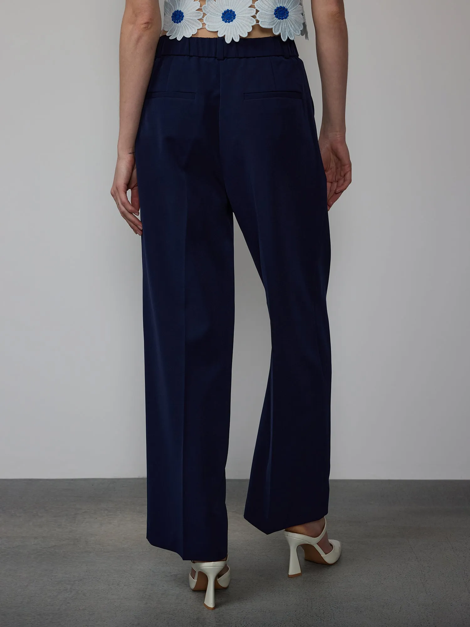 Curvy Wide Leg Pleated Pant