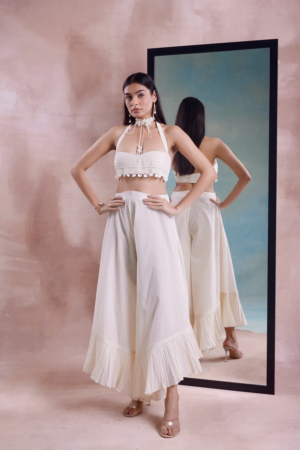 Frill Cropped Pants With Pleated Bustier