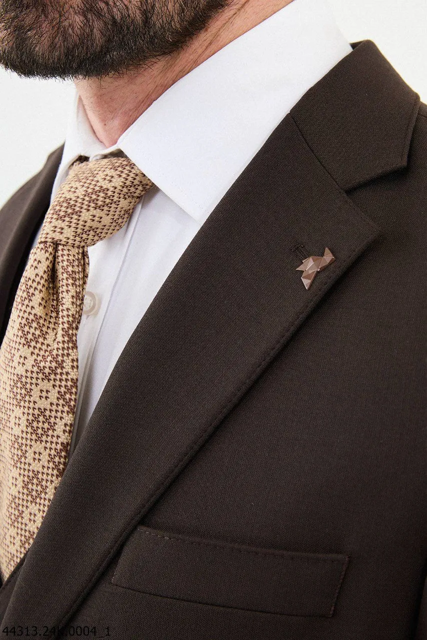 Men's Brown Three-Piece Suit – Winter Elegance for Weddings, Business, and Festive Events.