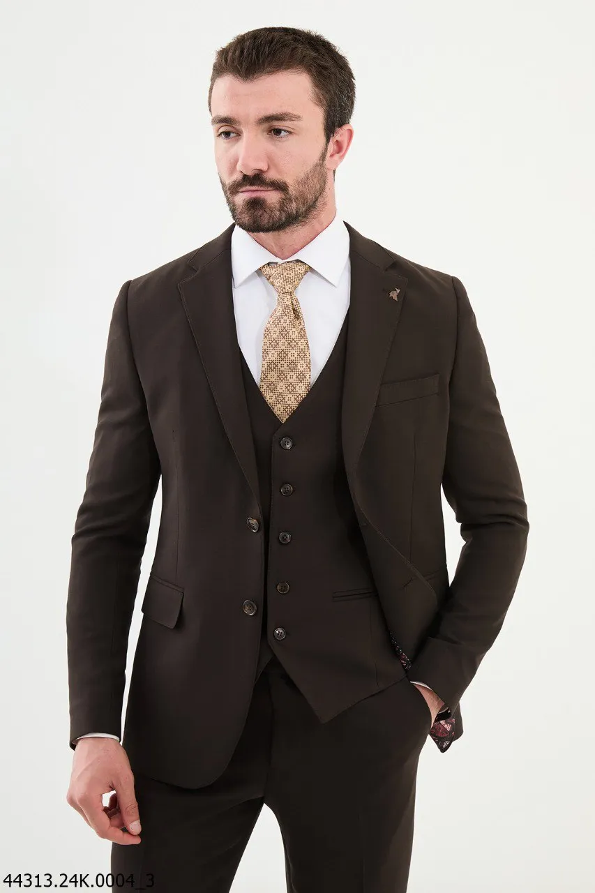 Men's Brown Three-Piece Suit – Winter Elegance for Weddings, Business, and Festive Events.