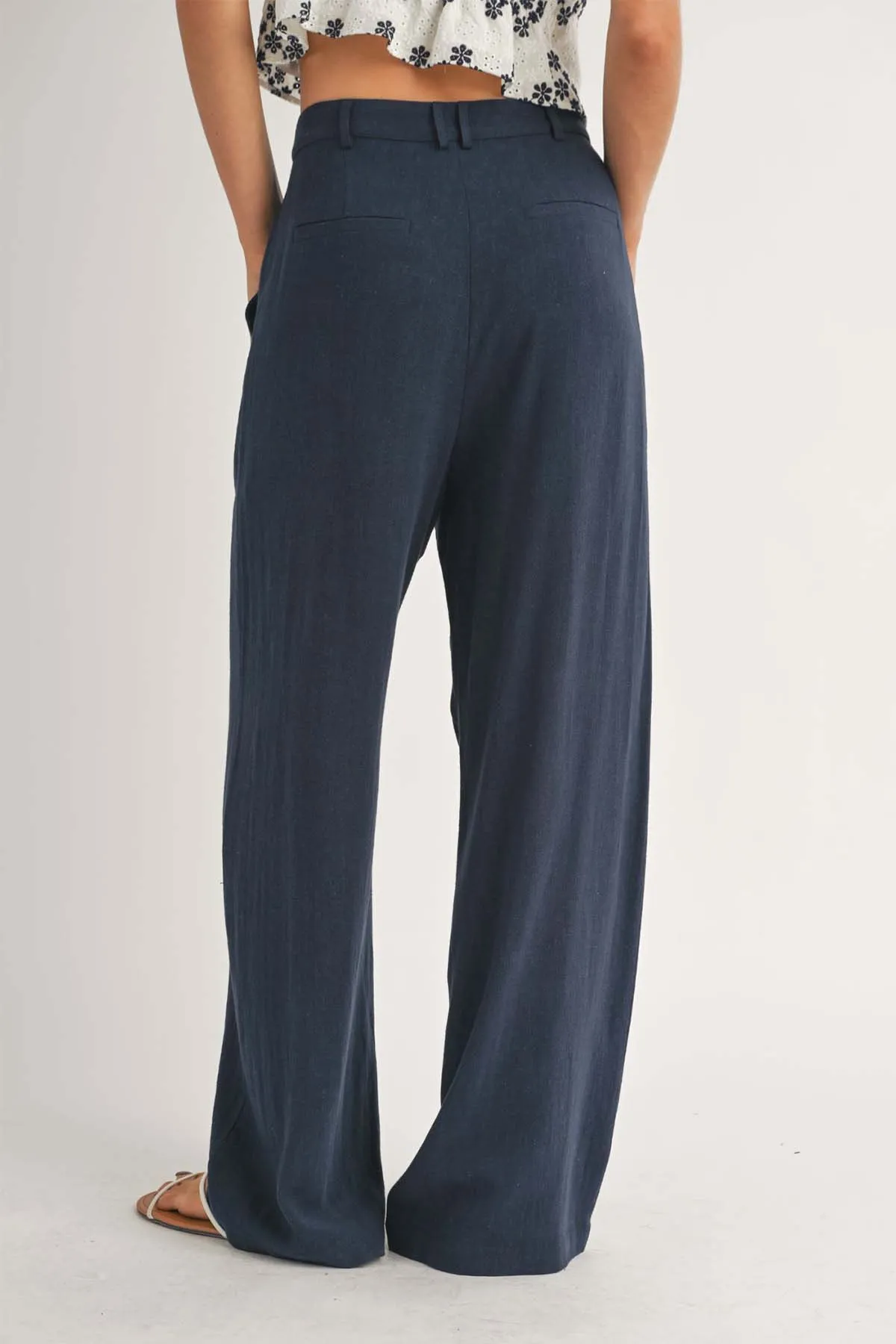 SANDY COVE PLEATED PANTS